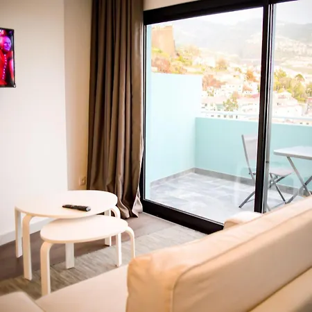 Cba Madeira بيت ضيافة